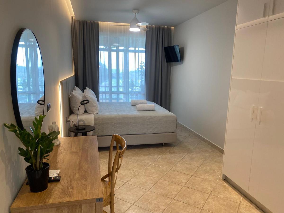 Houmas Apartments Yialos 외부 사진